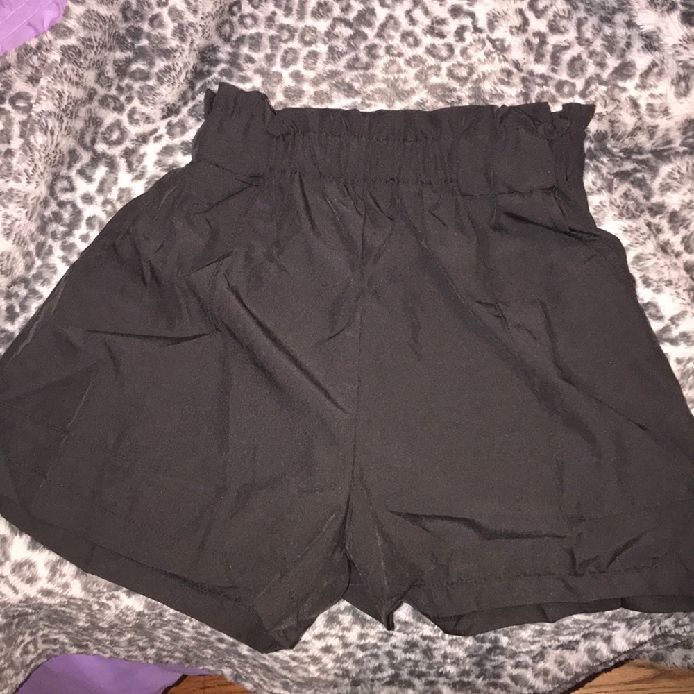 Pocketed shorts
